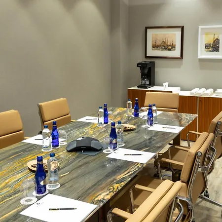 Hallmark Hotel&spa 4*