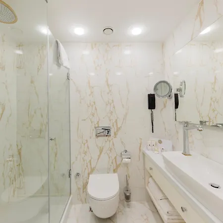 Hallmark Hotel&spa 4*