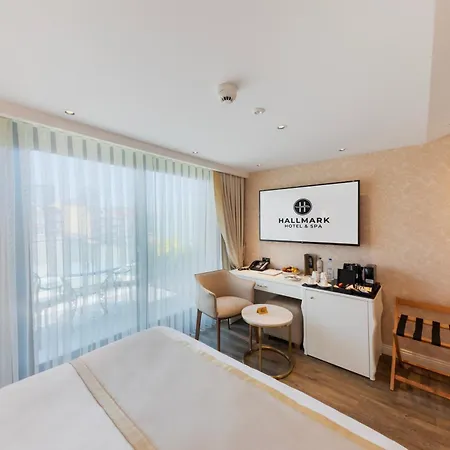 Hotell Hallmark &