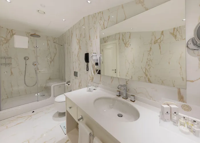 فندق وسبا هولمارك إسطنبول 4*